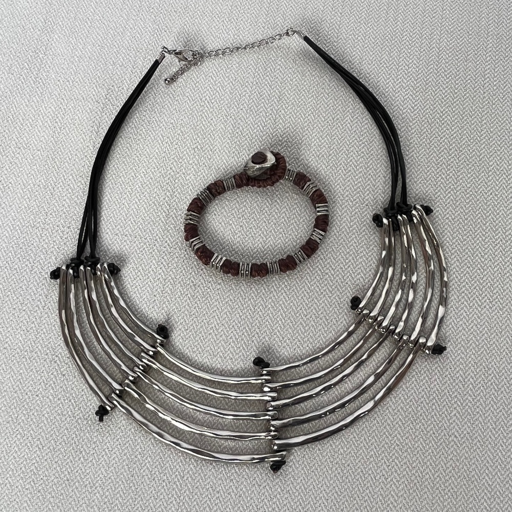 Bundle of necklace and bracelet.